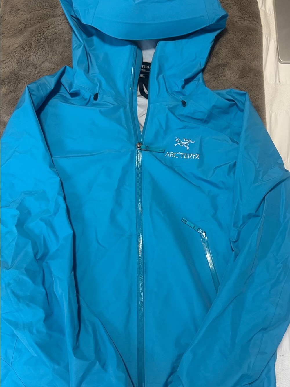 Arc'teryx Lightweight men’s small Blue Waterproof Jacket